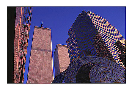 [Twilight at the World Trade Center and Financial Center - wtc029924.jpg - 83880 Bytes]