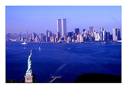 [Aerial View of Twin Towers and Statue of Liberty -wtc069916.jpg - 77332 Bytes]