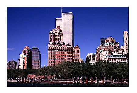 [Twin Towers with Battery Park - wtc53109933.jpg - 66120 Bytes]