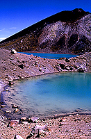 [Emerald Lake and Blue Lake at Tongariro National Park]